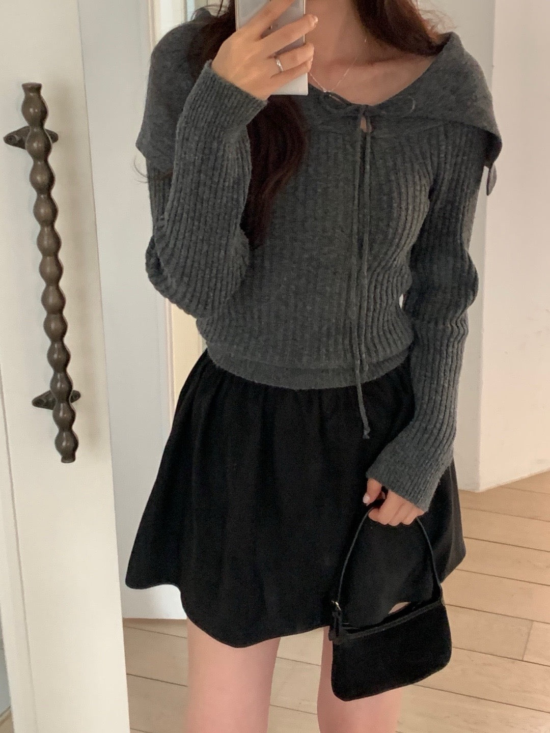 Off-the-shoulder Tie Slim-fit Top