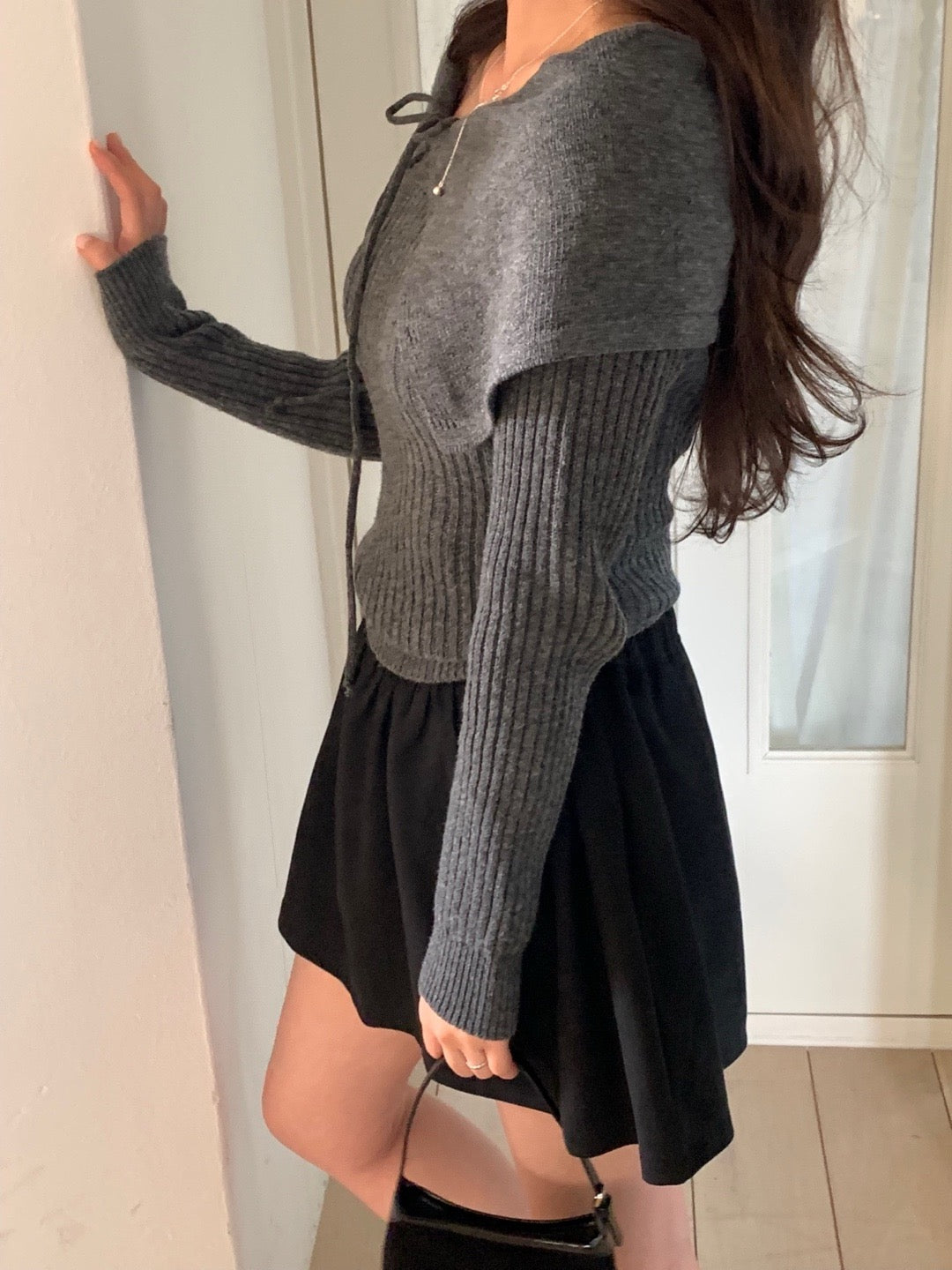 Off-the-shoulder Tie Slim-fit Top