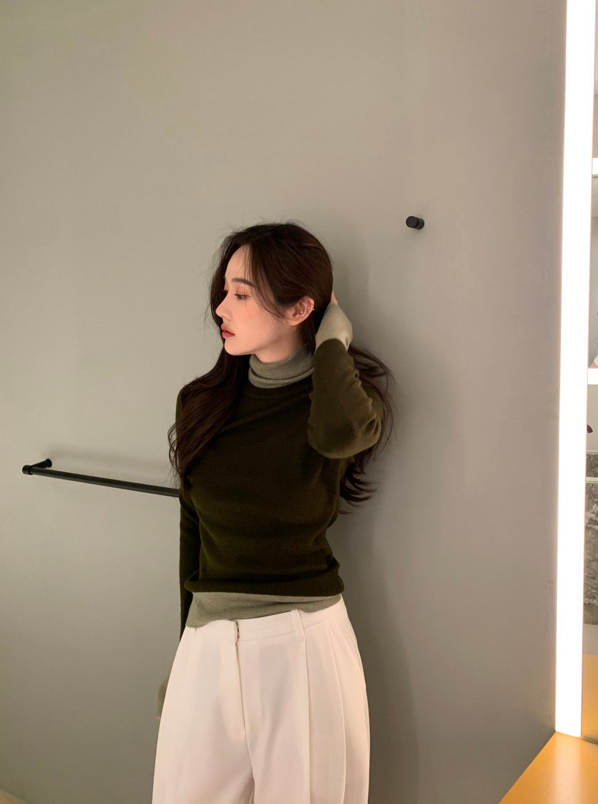 タートルネック配色ニットトップ