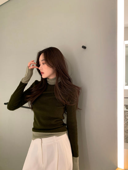 タートルネック配色ニットトップ