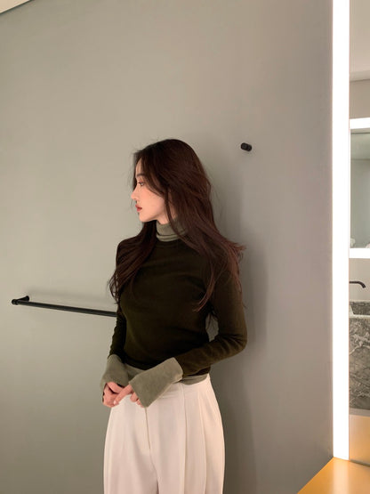 タートルネック配色ニットトップ