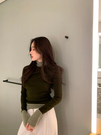 タートルネック配色ニットトップ