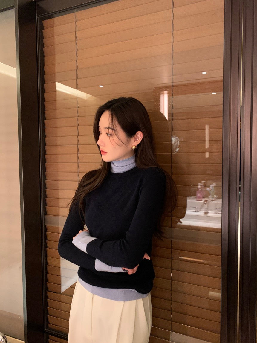 タートルネック配色ニットトップ