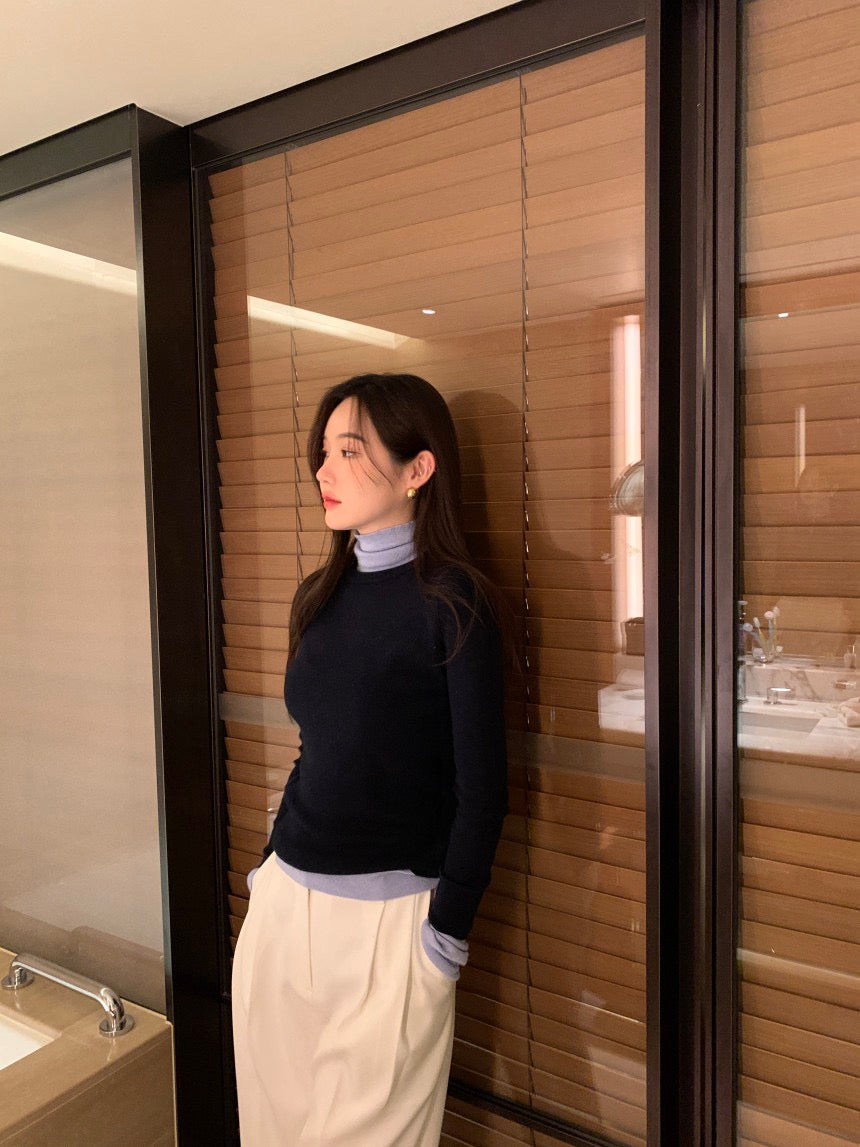 タートルネック配色ニットトップ