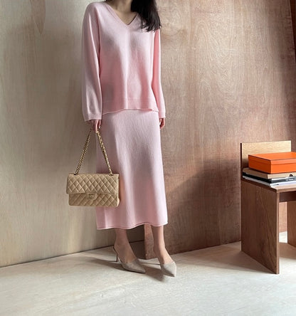 柔らかい長袖ニットセーター+ハイウエストタイトスカートセット