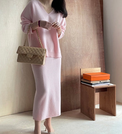 柔らかい長袖ニットセーター+ハイウエストタイトスカートセット