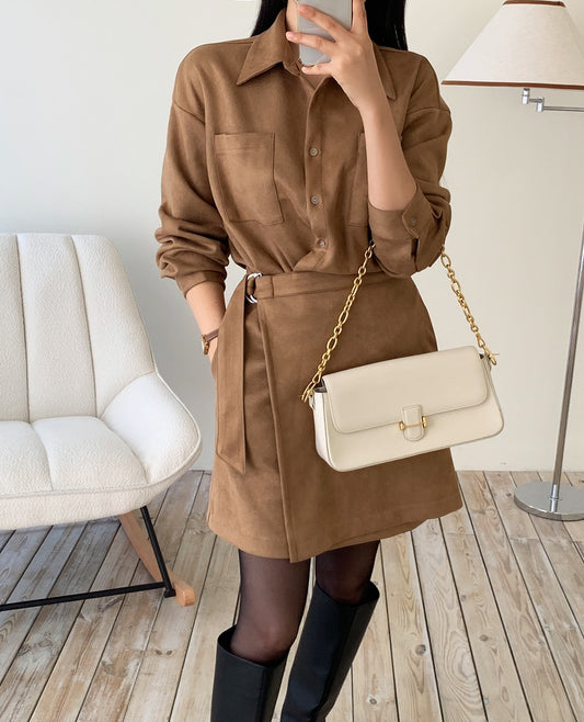 翻領單排扣麂皮絨連身裙