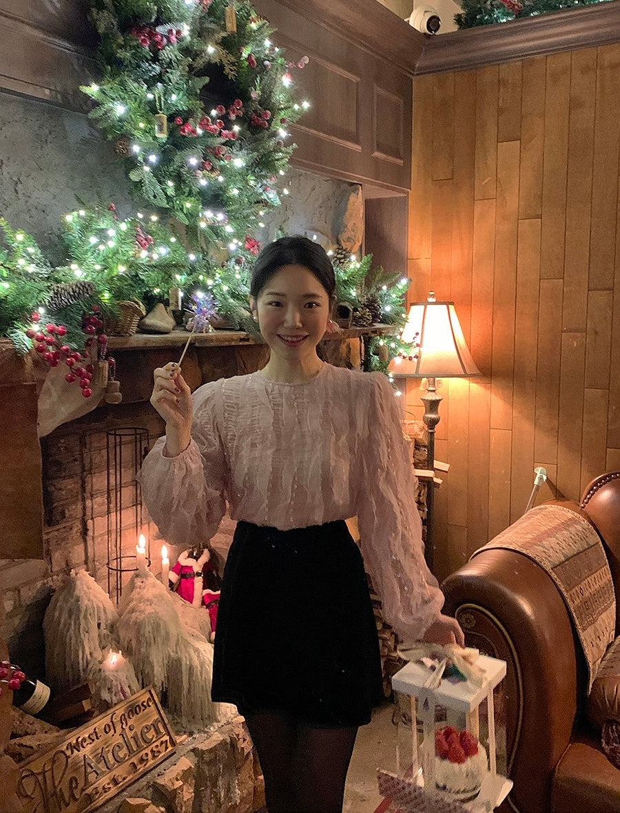 蕾絲花邊泡泡袖恤衫