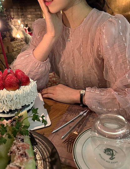 蕾絲花邊泡泡袖恤衫