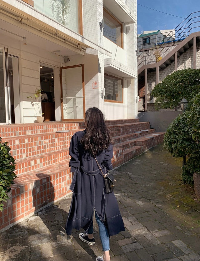 明顯綁帶風衣式連身裙