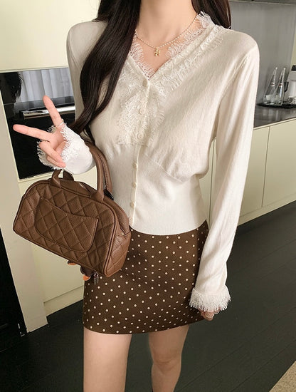 レース切り替えVネックニットトップス