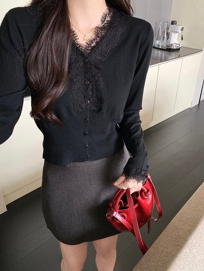 レース切り替えVネックニットトップス