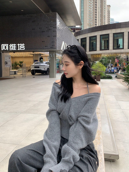 V-neck halter off-shoulder knit top