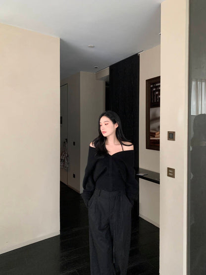 V-neck halter off-shoulder knit top