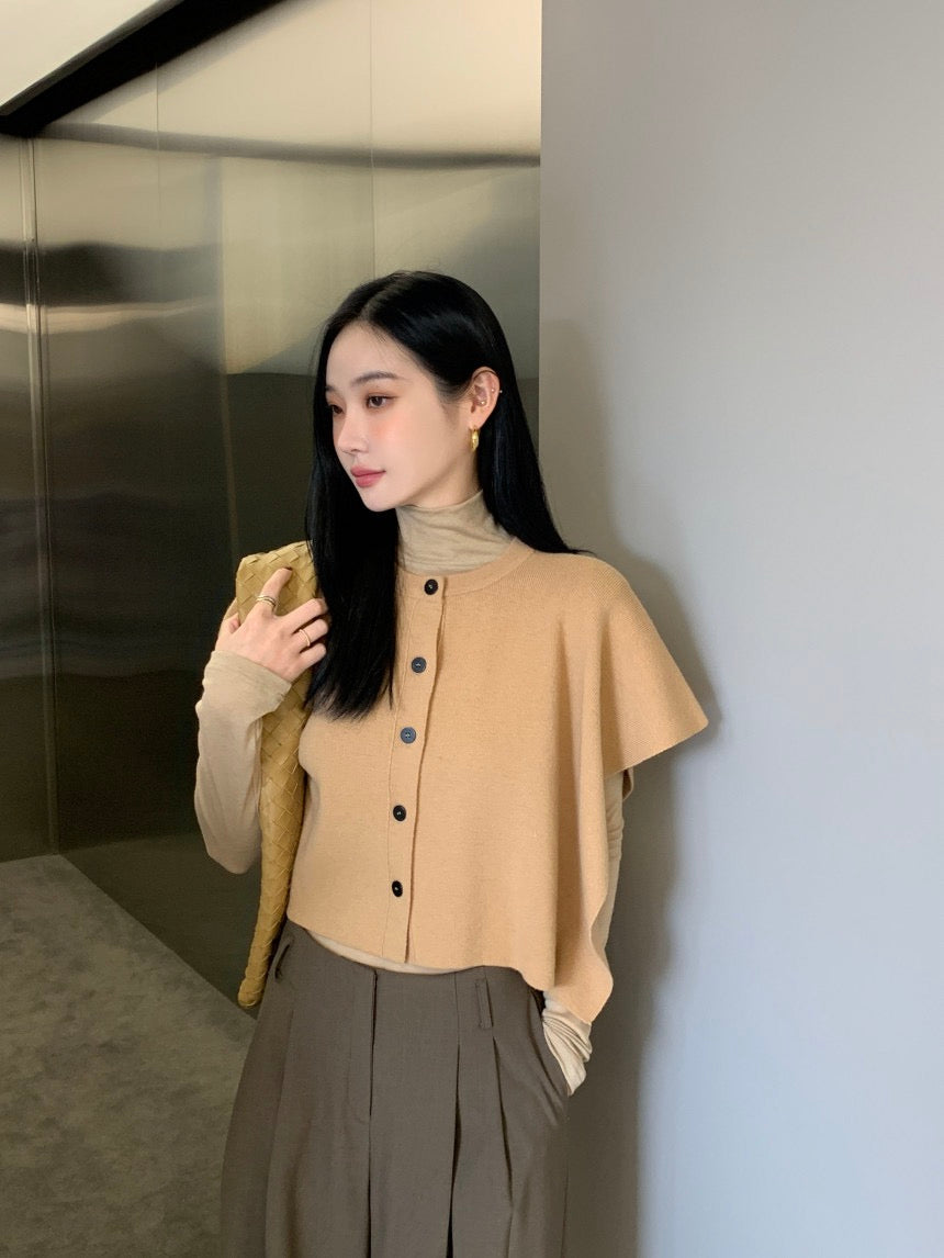 Fitted Long Sleeve Base Layer + Knitted Shawl Vest Set