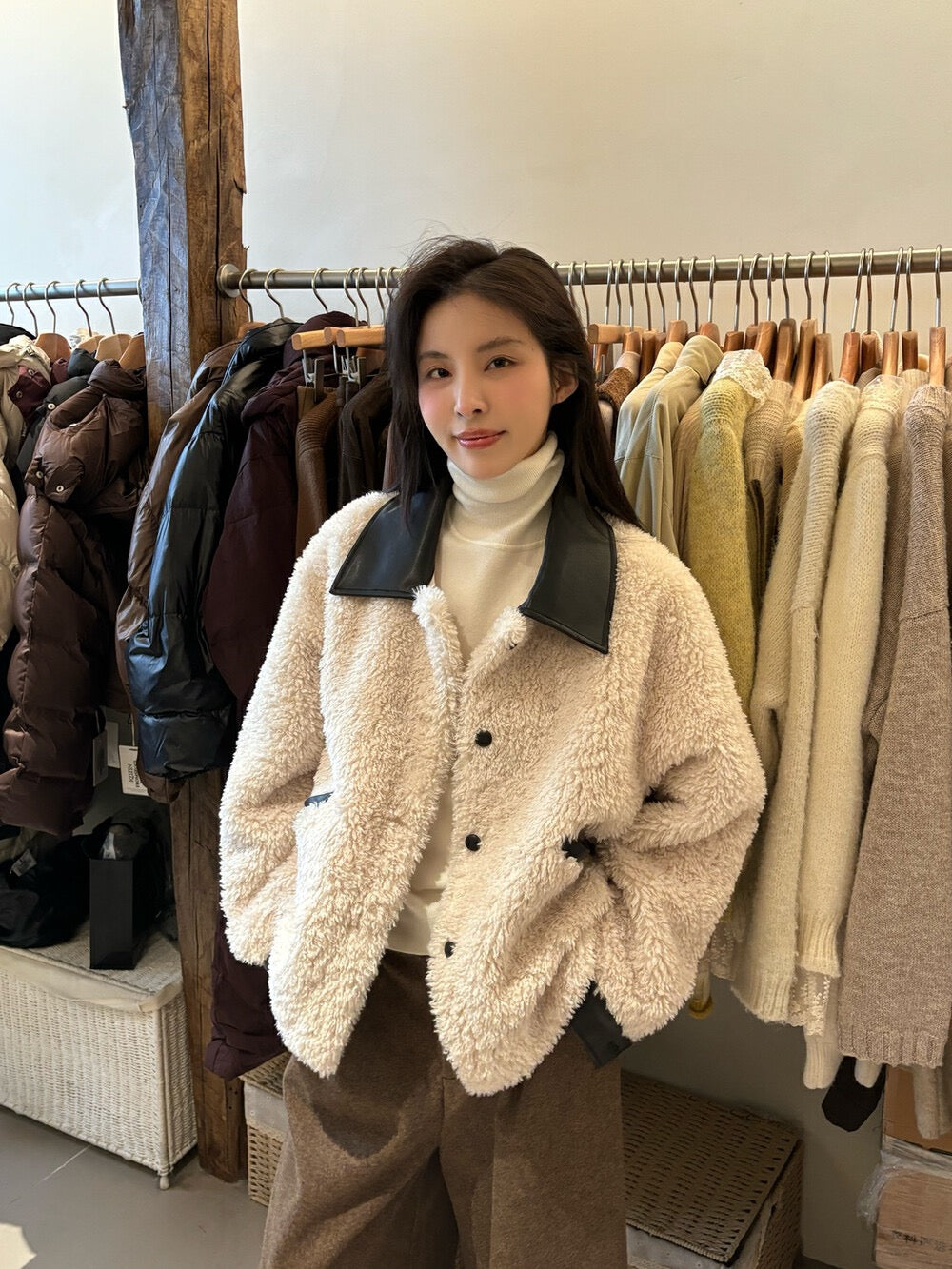 Color-blocked Turn-down Collar Single-breasted Short Jacket