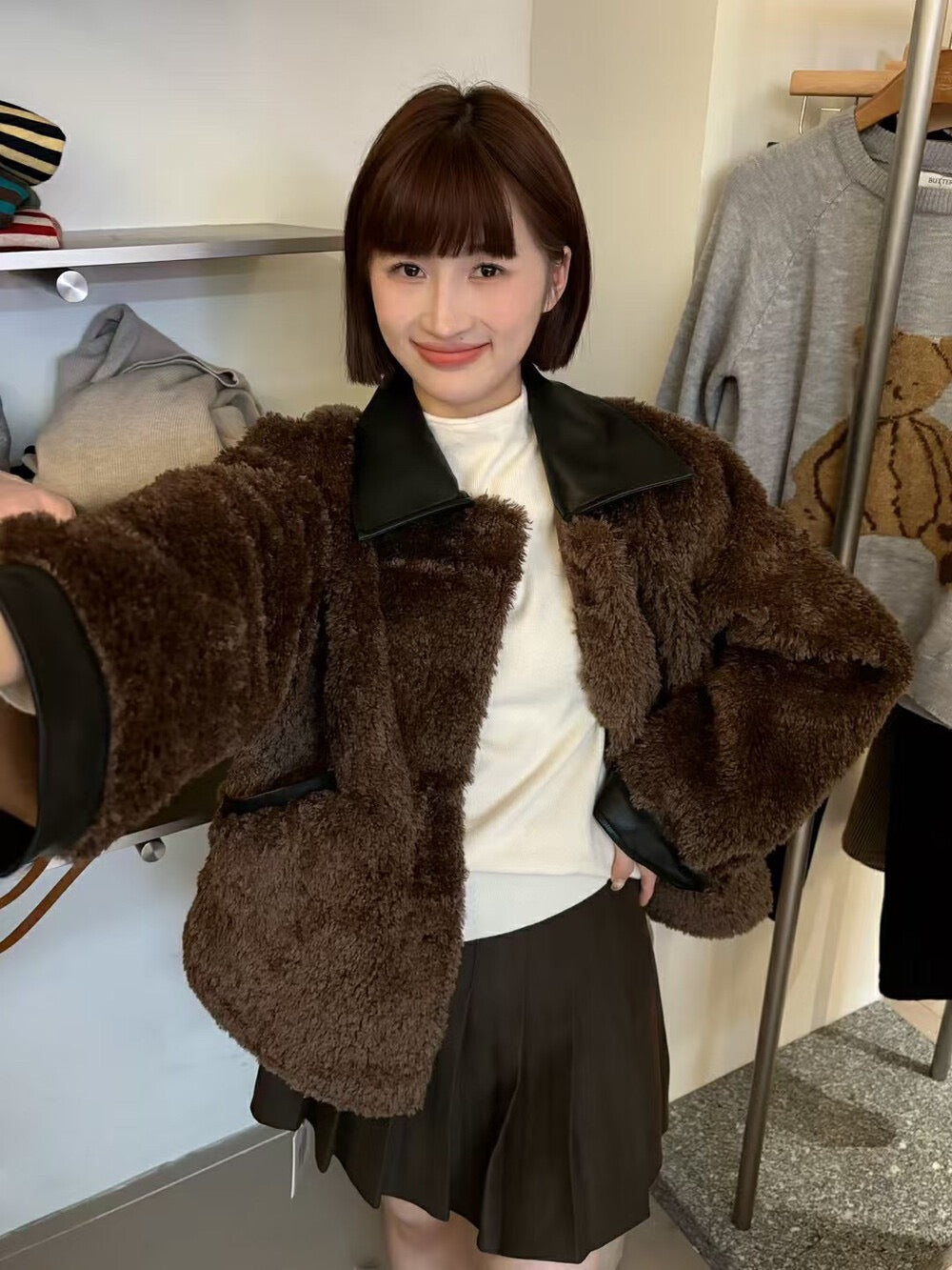 Color-blocked Turn-down Collar Single-breasted Short Jacket