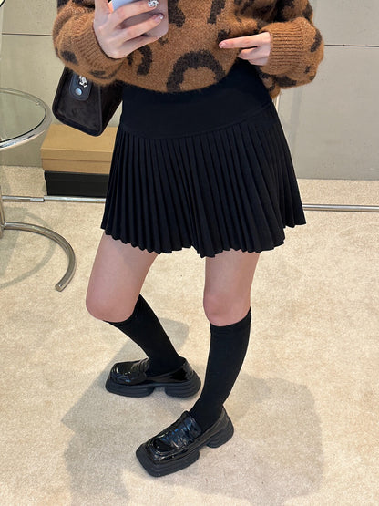 Brushed Wool Slimming Pleated Skirt