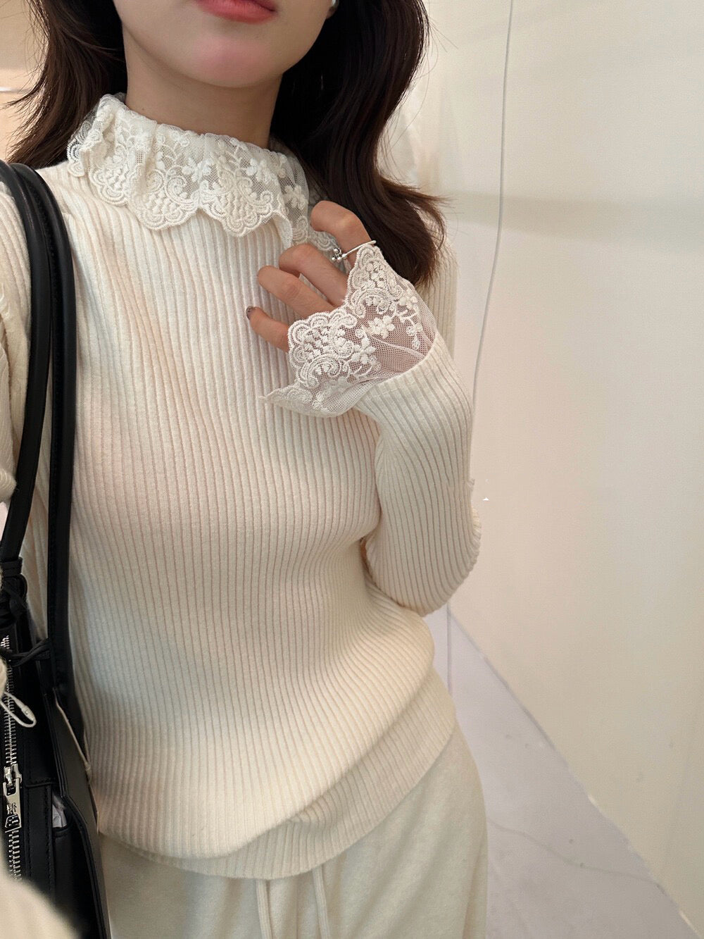 ハイネックレース切り替えトップス