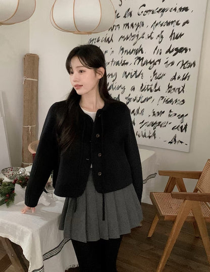 圓領蝴蝶結系帶呢短外套