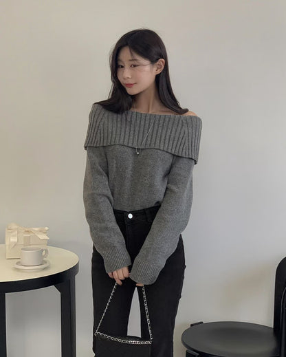 Off-the-shoulder Long Sleeve Knit Top