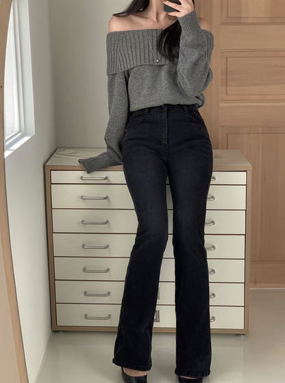 Off-the-shoulder Long Sleeve Knit Top