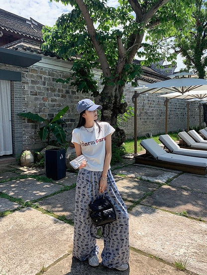 Korean-style round neck top