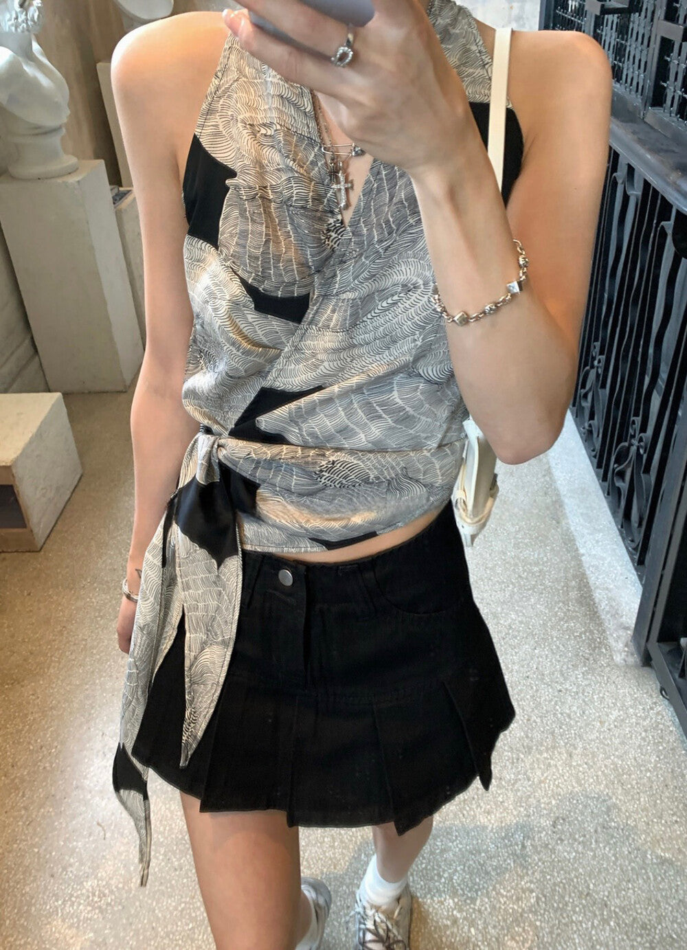 V-neck Side Knot Tank Top