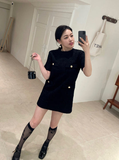 圓領寬鬆連身裙