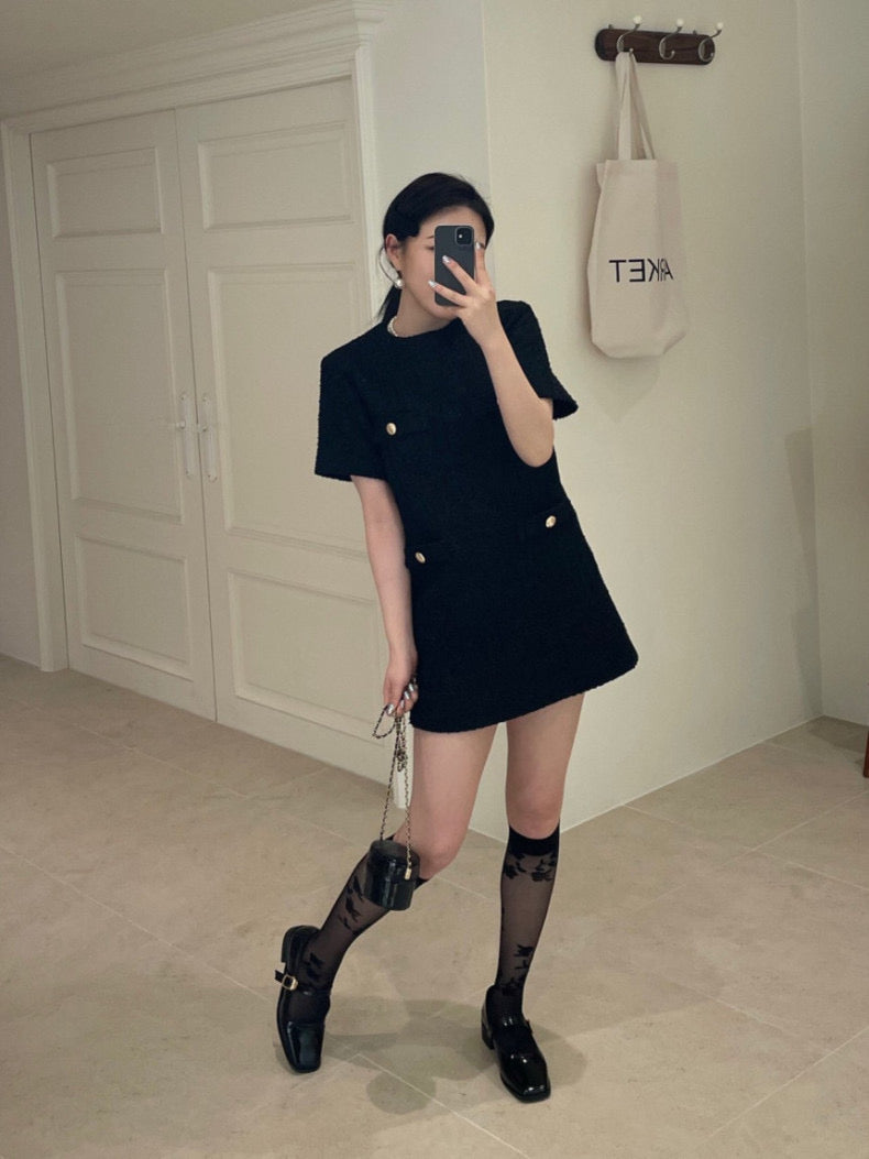 圓領寬鬆連身裙