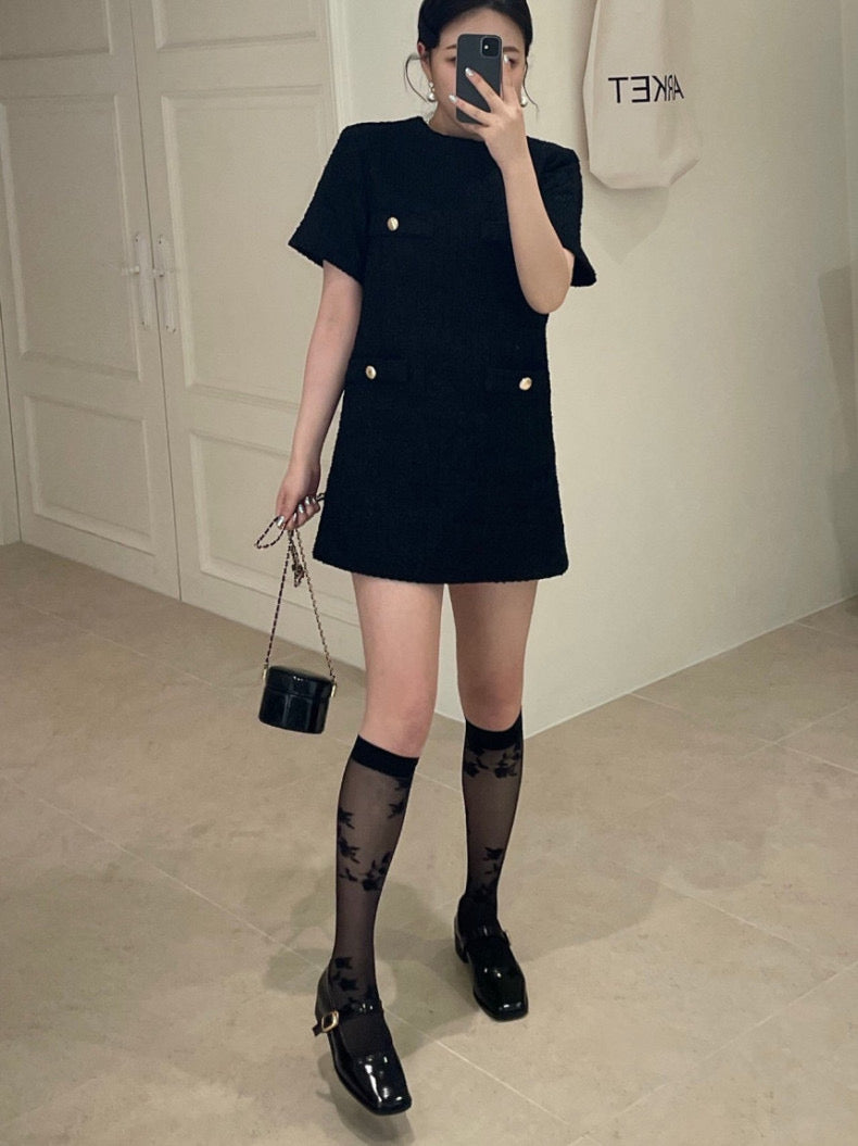 圓領寬鬆連身裙