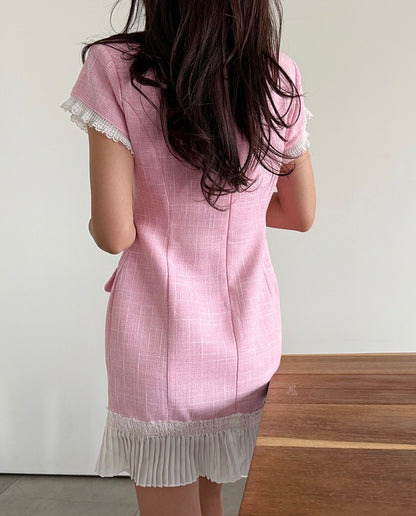 Elegant Patchwork Pleated Waist Dress