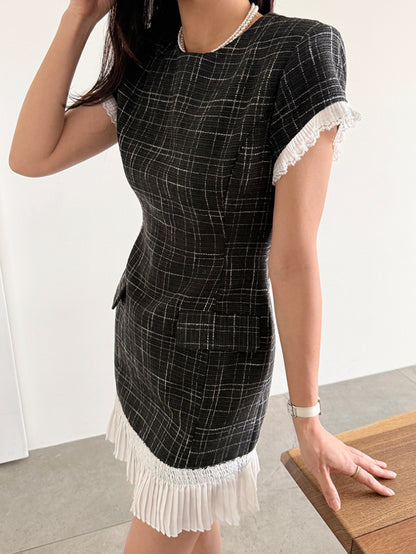 Elegant Patchwork Pleated Waist Dress