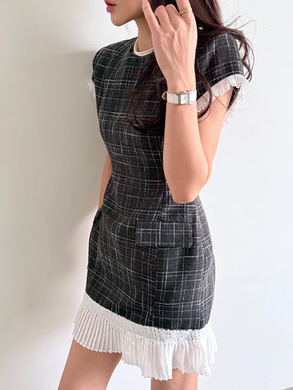 Elegant Patchwork Pleated Waist Dress