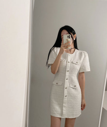 單排扣泡泡袖連身裙