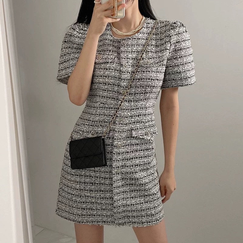 單排扣泡泡袖連身裙