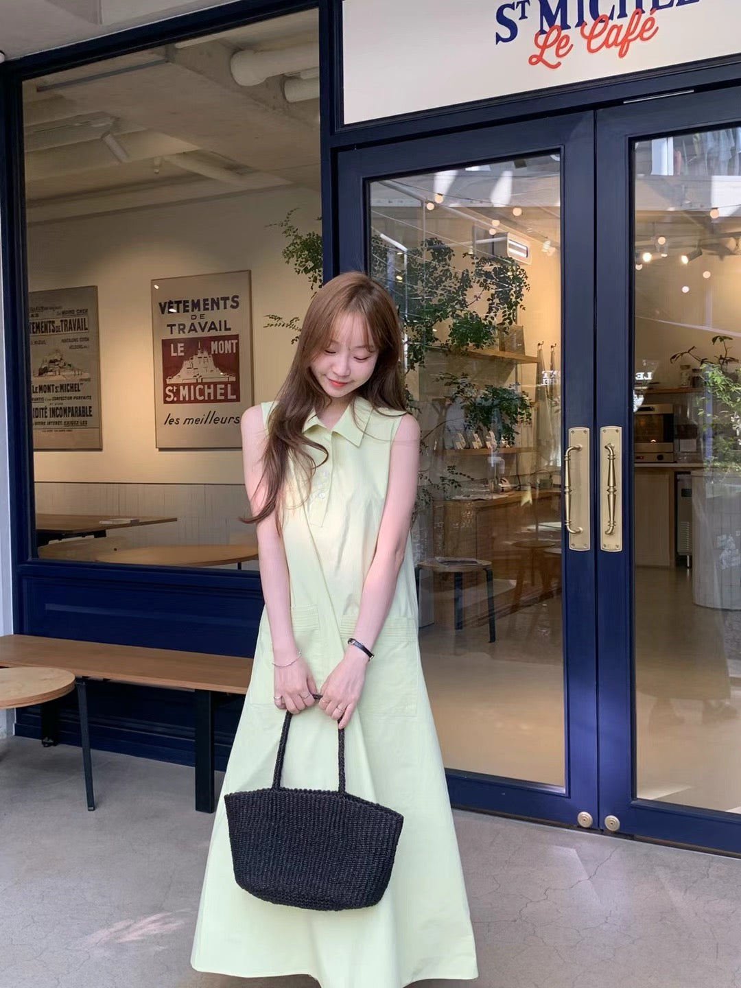 Sleeveless Dress with Large Pockets