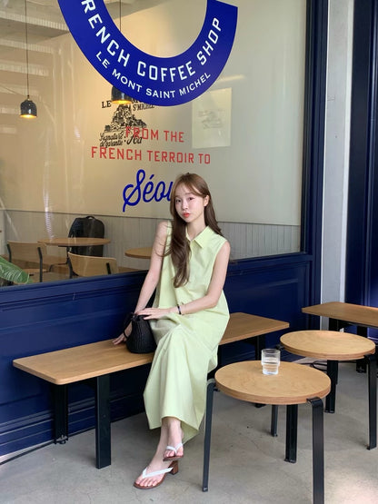 Sleeveless Dress with Large Pockets