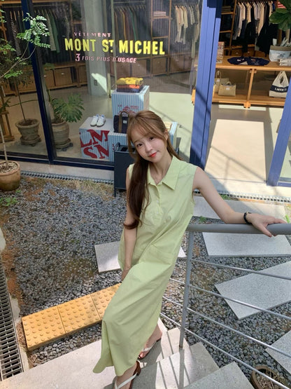 Sleeveless Dress with Large Pockets