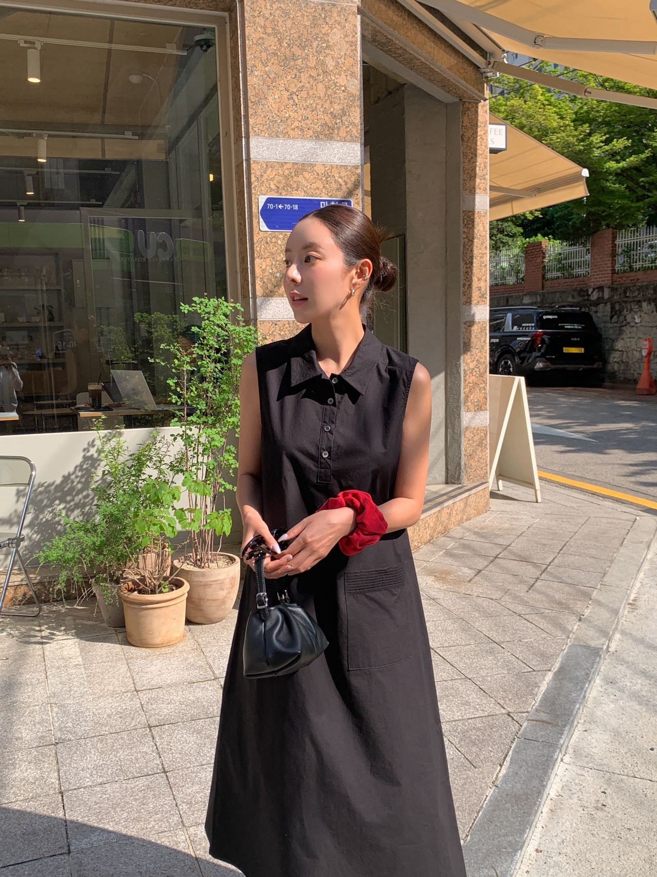 Sleeveless Dress with Large Pockets