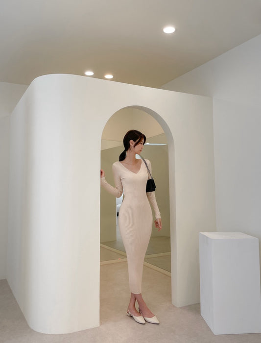 V領彈力修身針織連身裙