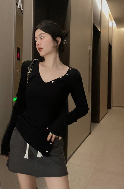 V領紐扣側開叉針織top