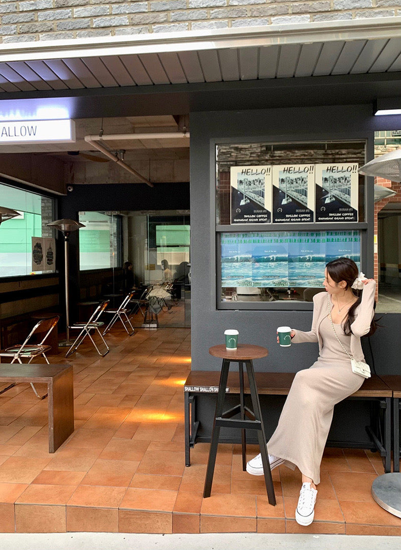 フレンチスタイルの長袖カーディガン+ニットタイトキャミソールドレスセット