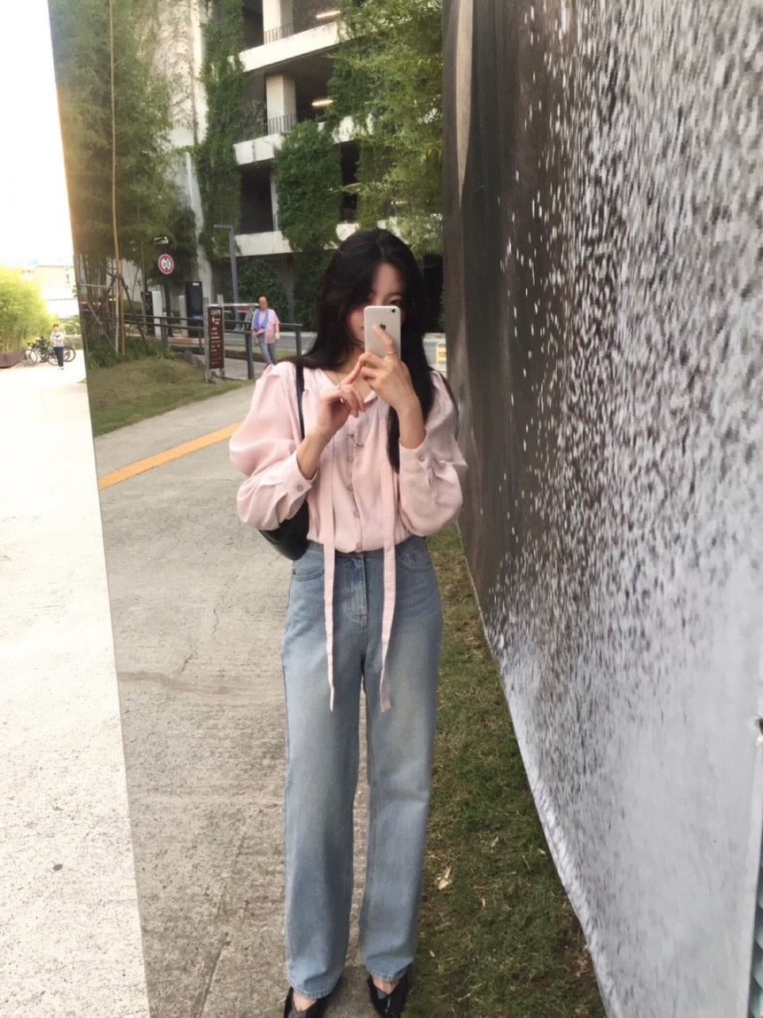 French-style pleated blouse with small buttons