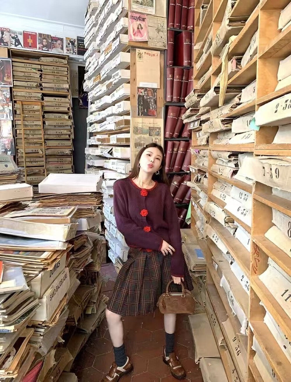 かぎ針編みの花柄カーディガンセーター