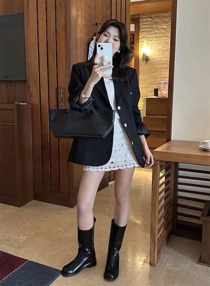 Elegant Minimalist Suit