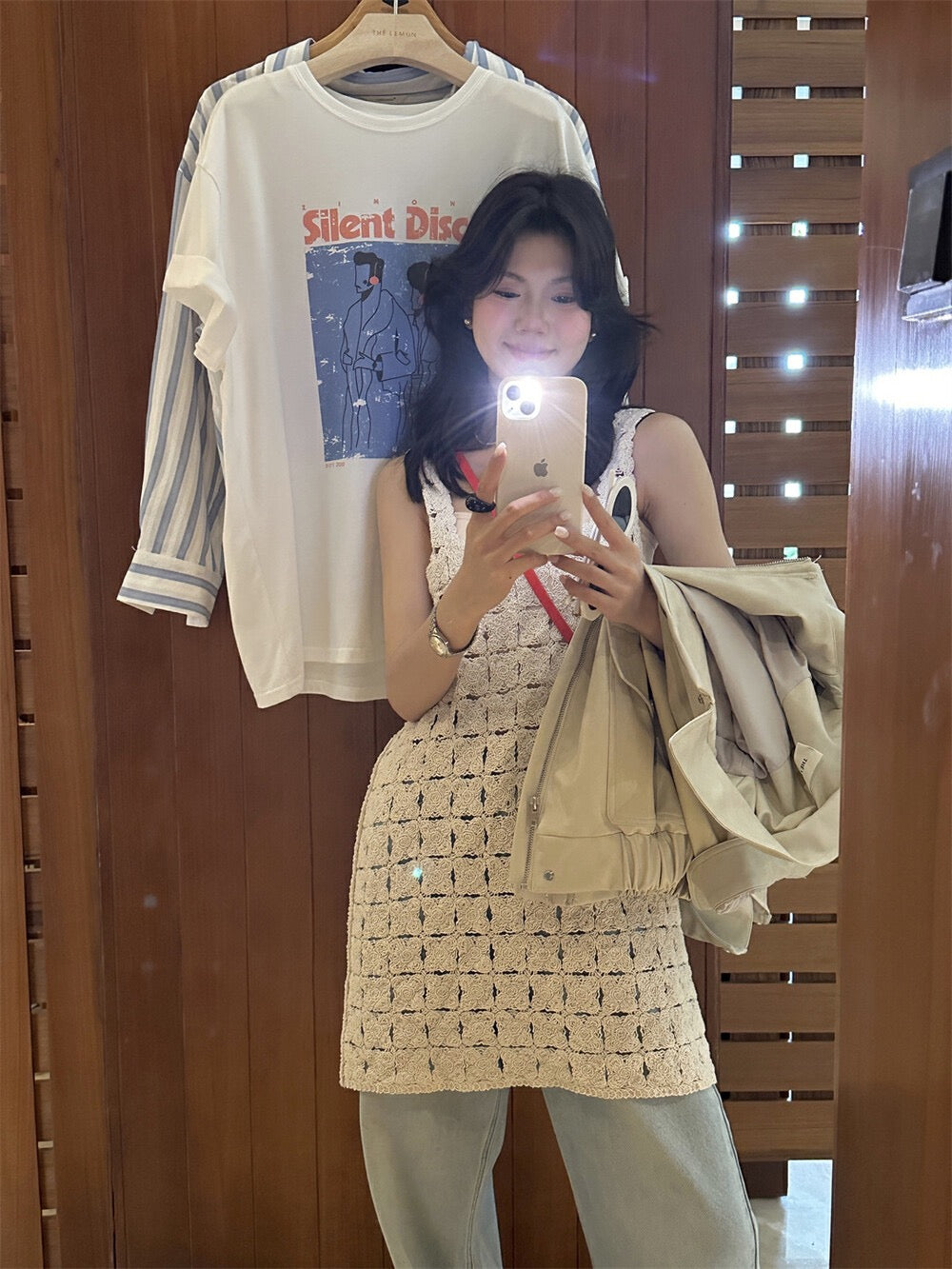 レース編みのベスト付きワンピース