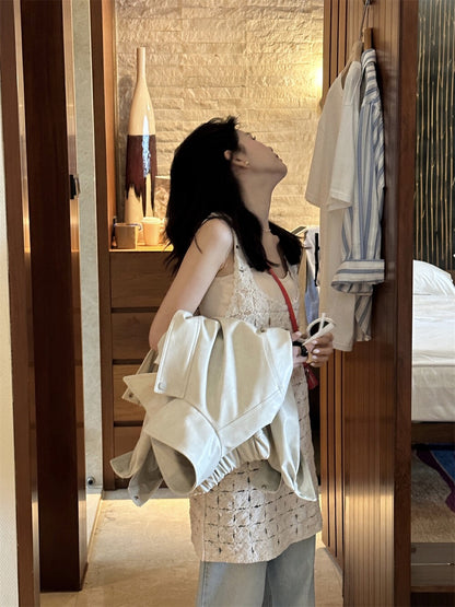 レース編みのベスト付きワンピース