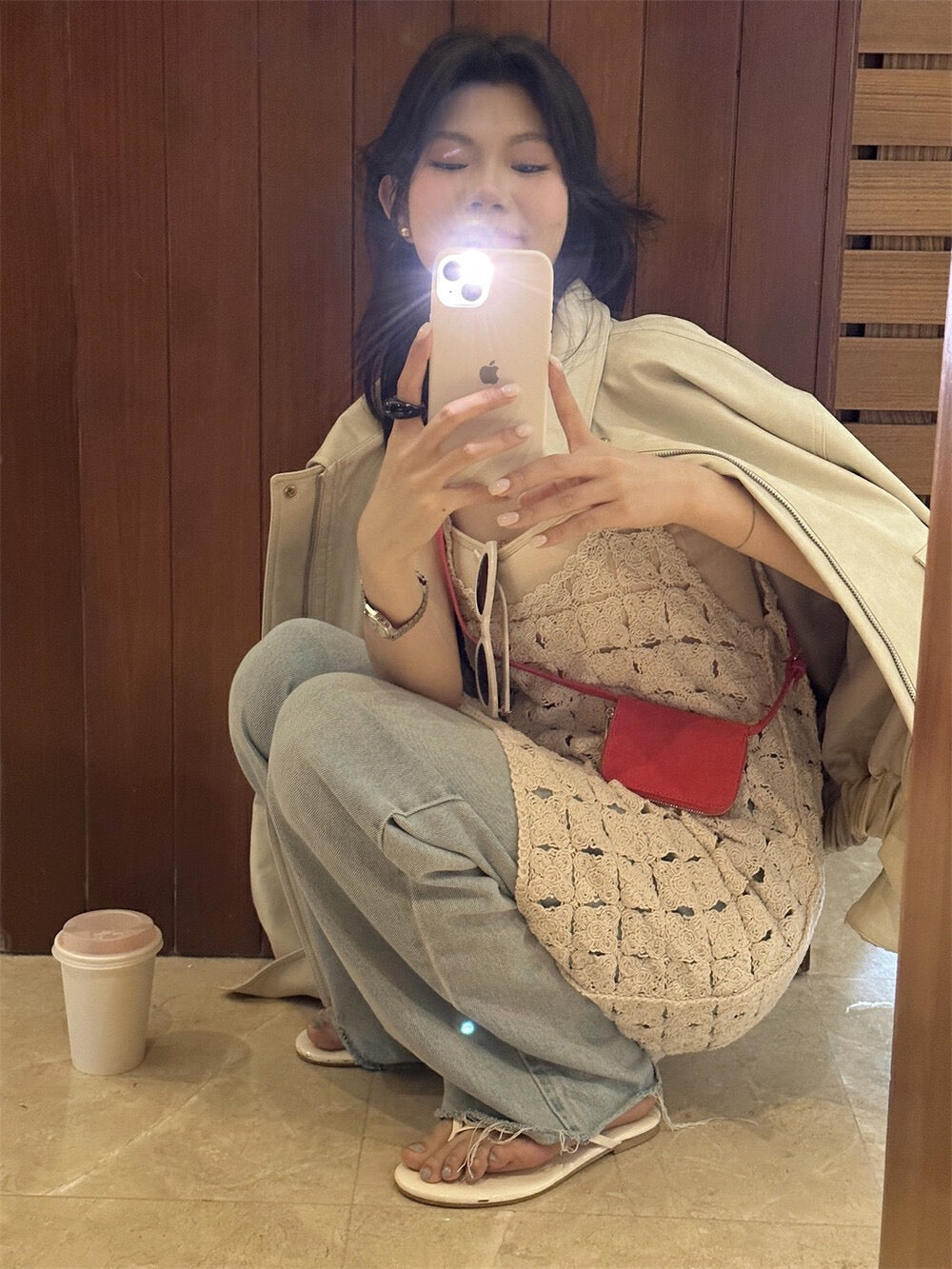 レース編みのベスト付きワンピース