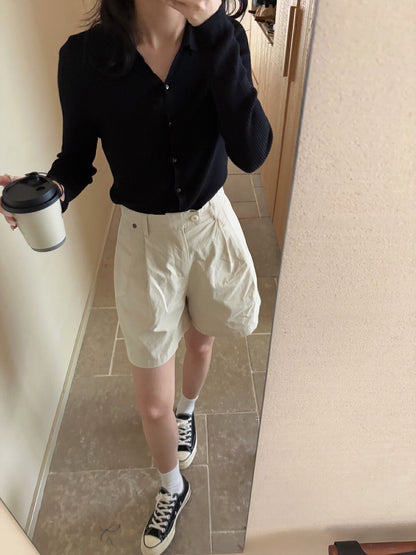 Macaron-colored small V-neck knitted top